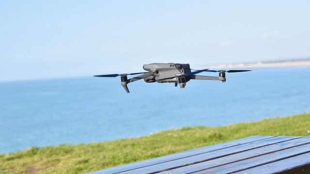 Śląska Policja wykorzystuje drony do walki z piratami drogowymi: 750 wykroczeń w 2025 roku
