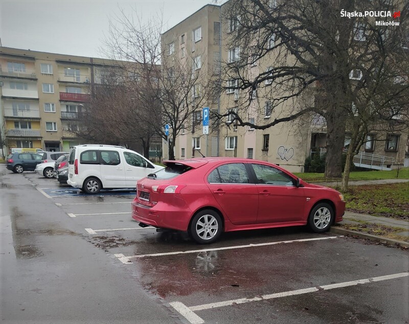 Doprowadził do kolizji na parkingu. Miał blisko 4 promile alkoholu!