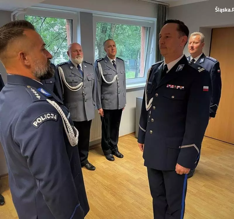 Komendant łaziskiego komisariatu awansowany na stopień podinspektora Policji