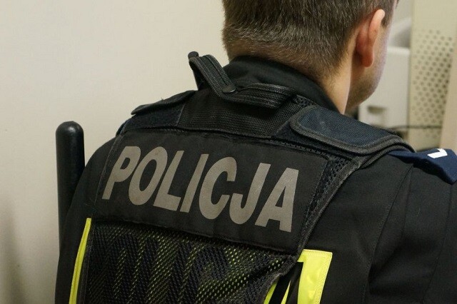 Mężczyzna groził wysadzeniem i pogryzł policjanta - 34-letni agresor trafił już do aresztu