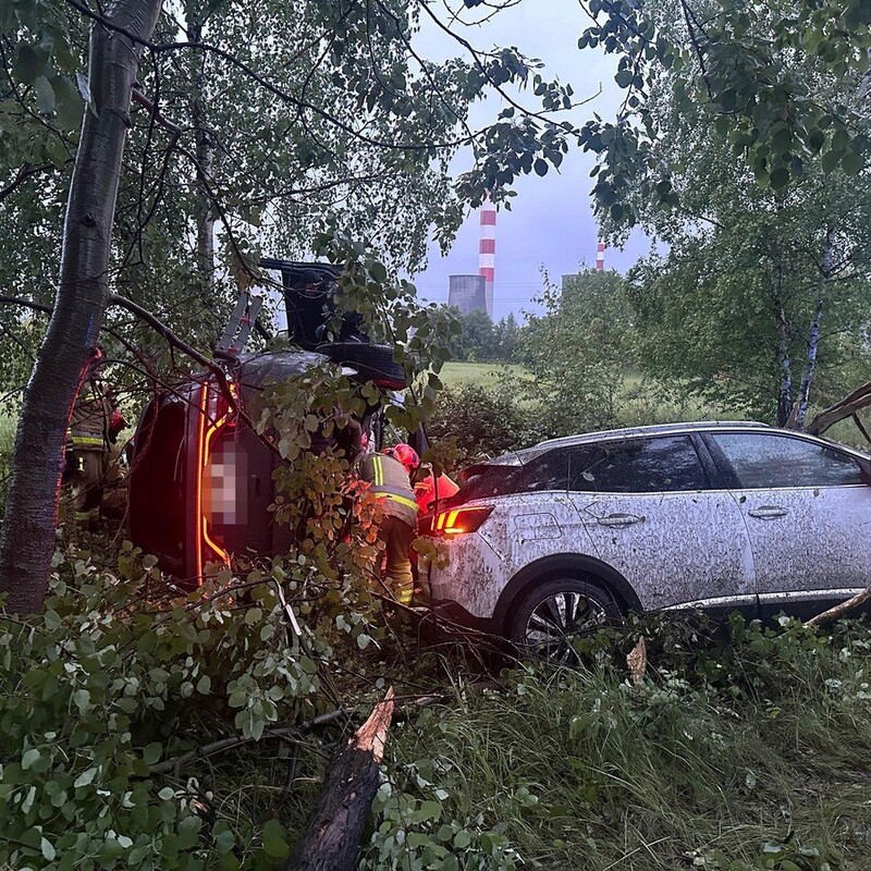 Na DK 81 w Łaziskach Górnych doszło do poważnie wyglądającej kolizji