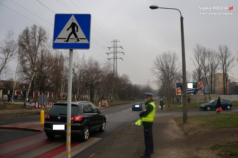 Srogie mandaty za nieustąpienie pierwszeństwa pieszemu na przejściu