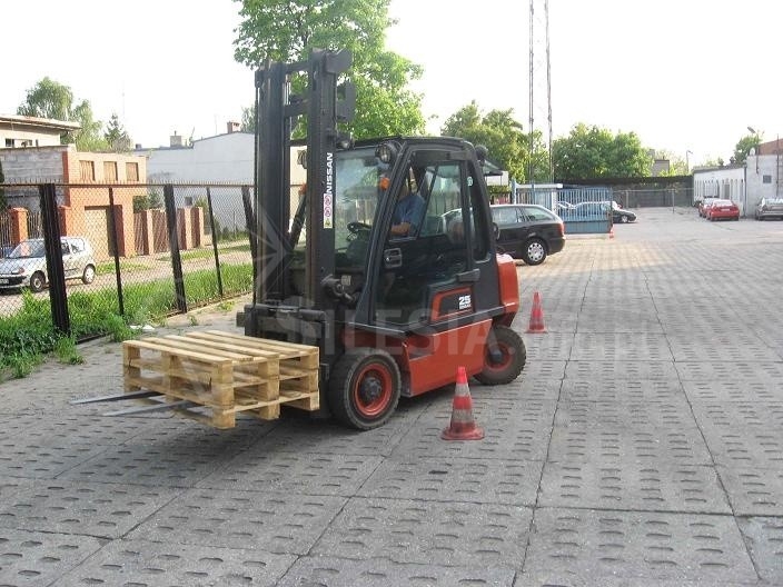 Uprawnienia UDT wózki widłowe podesty zwyżki