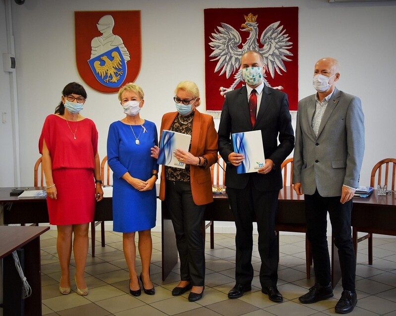 Wyróżnienia i medale na Dzień Edukacji