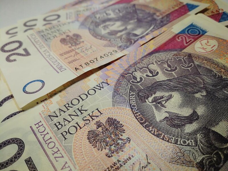 ZUS: Niskie podatki także dla emerytów i rencistów